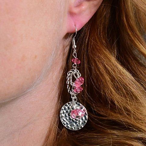 Paparazzi Seaside Catch - Pink
