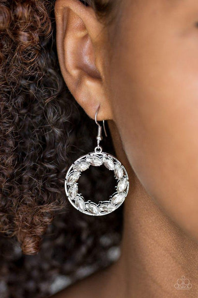 Paparazzi Global Glow - White