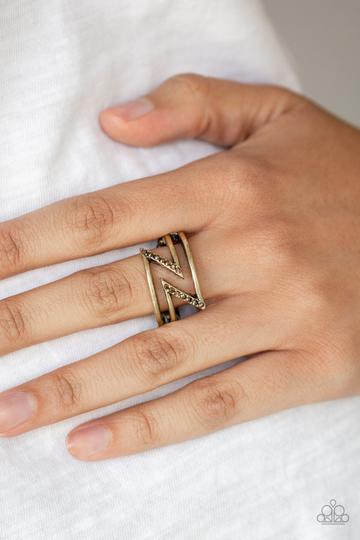 Paparazzi 5th Avenue Flash - Brass