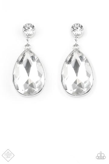 Paparazzi Debutante Dazzle - White