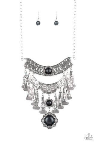 Paparazzi Sahara Royal - Black