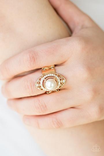 Paparazzi Pearl Posh - Gold