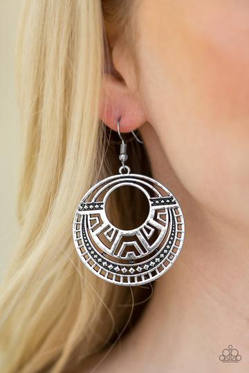 Paparazzi Modernly Mayan - Silver