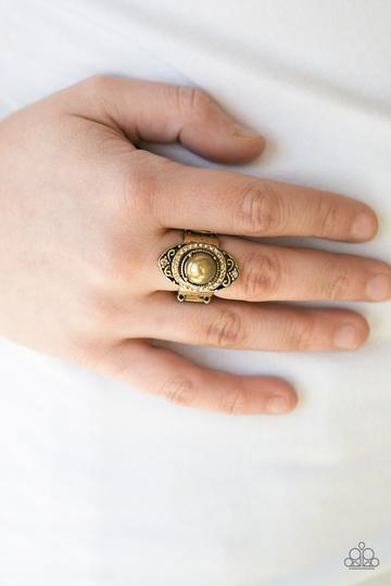 Paparazzi Pearl Posh - Brass
