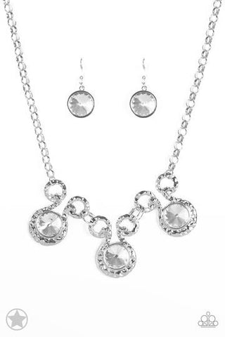 Paparazzi Hypnotized - Silver Necklace