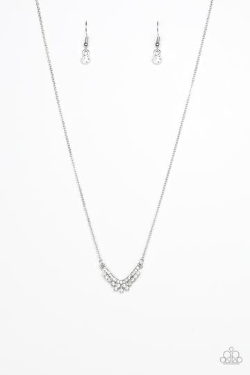 Paparazzi Classically Classic - White