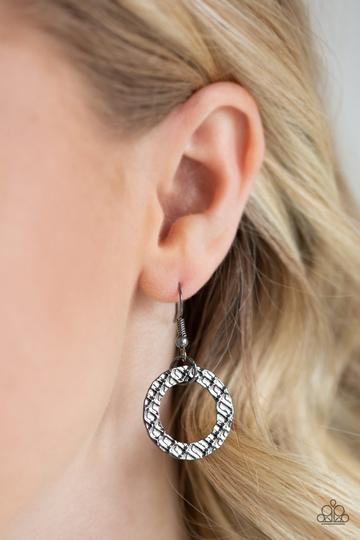 Paparazzi Jammin' Jungle - Black Necklace