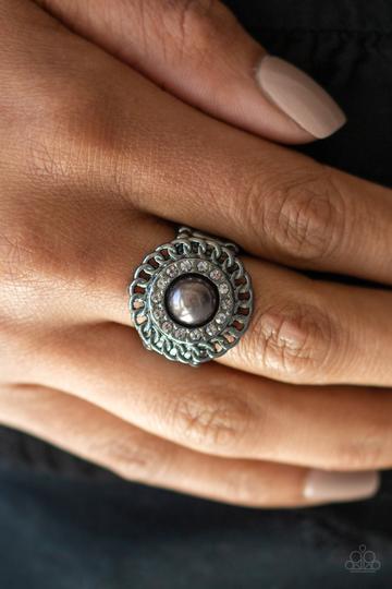 Paparazzi Big City Attitude - Black Ring