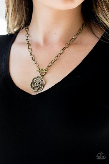 Paparazzi Beautifully In Bloom - Brass