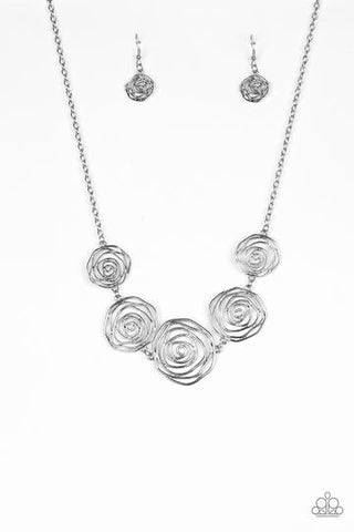 Paparazzi Rosy Rosette - Silver