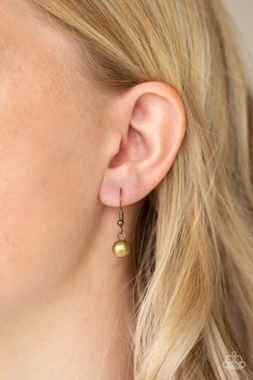 Paparazzi Fashionista Flair - Brass
