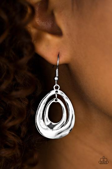 Paparazzi Magnificent Shine - Silver