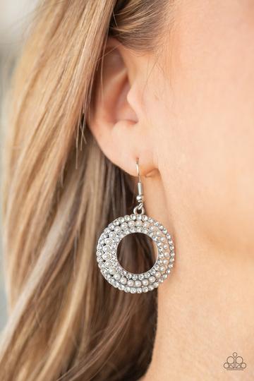 Paparazzi Sparkle Splurge - White