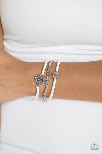 Paparazzi Lovers Loot - White