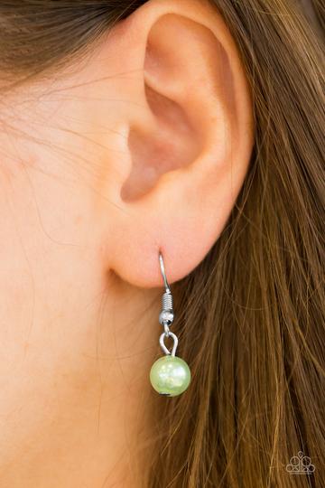 Paparazzi Chicly Classic - Green