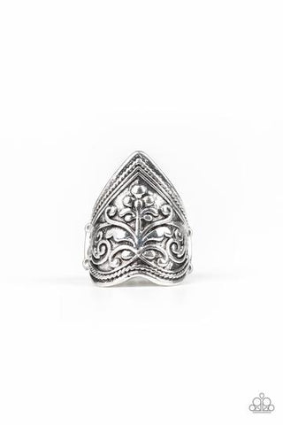 Paparazzi Fall Into VINE - Silver Ring