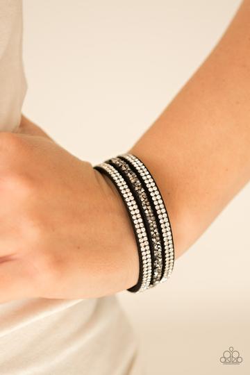 Paparazzi Mega Glam - Black