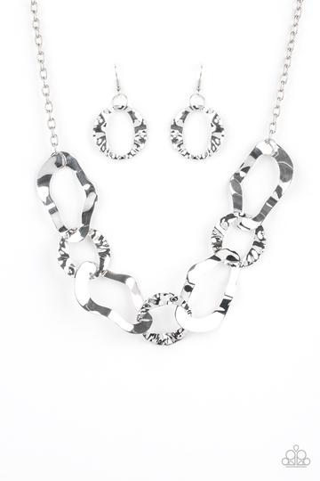 Paparazzi Capital Contour - Silver