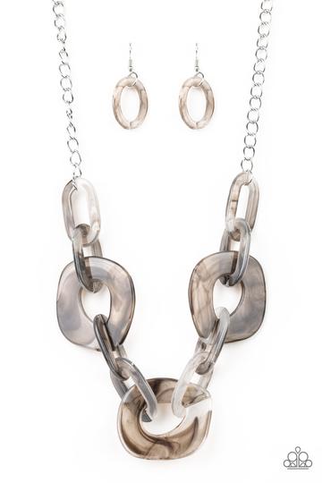 Paparazzi Courageously Chromatic - Silver