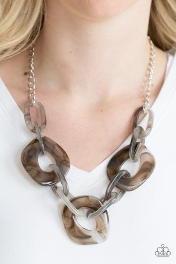 Paparazzi Courageously Chromatic - Silver