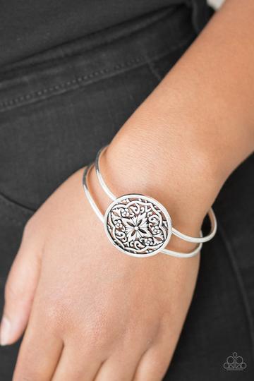 Paparazzi Mandala Majesty - Silver