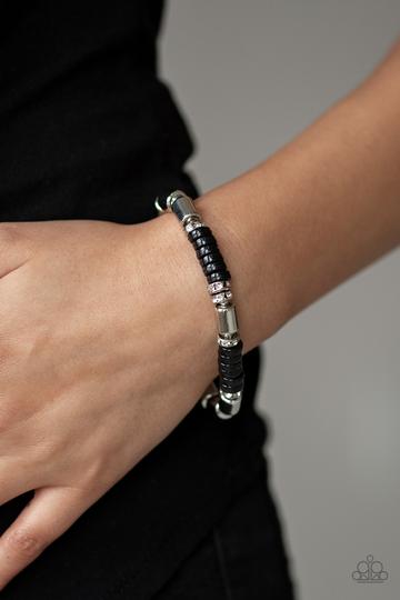 Paparazzi Whimsical Wanderer - Black