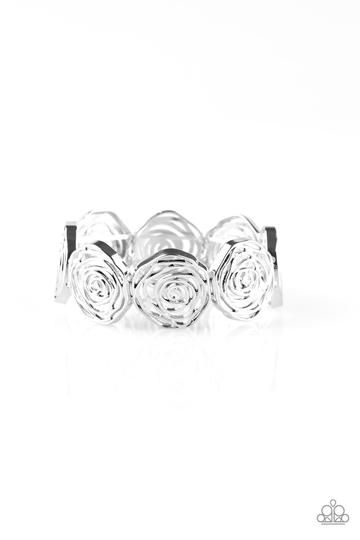 Paparazzi Beat Around The ROSEBUSH - Silver