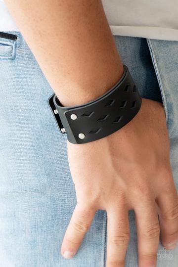 Paparazzi Bucking Bronco - Black