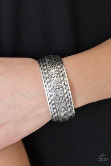 Paparazzi Gorgeously Gypsy - Silver