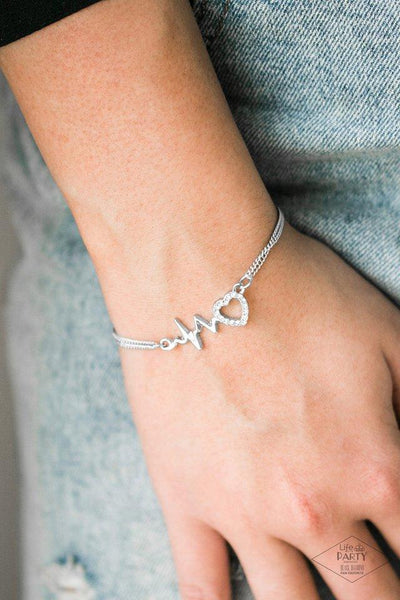 Paparazzi Skipping Beats - White Bracelet