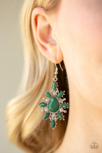 Paparazzi Glamorously Colorful - Green