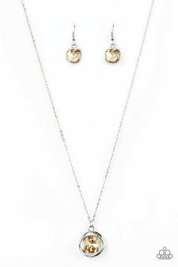 Paparazzi Dazzle In Diamonds - Brown