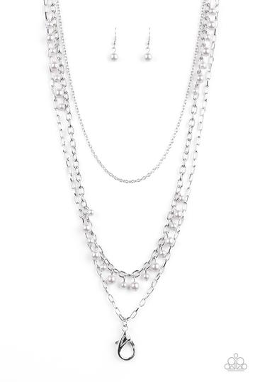 Paparazzi Pearl Pageant - Silver