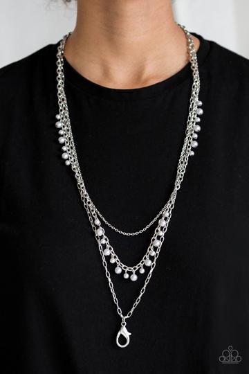 Paparazzi Pearl Pageant - Silver