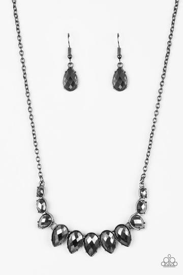 Paparazzi Street REGAL - Black
