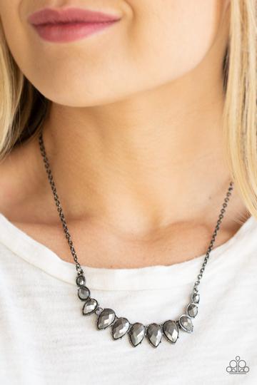 Paparazzi Street REGAL - Black