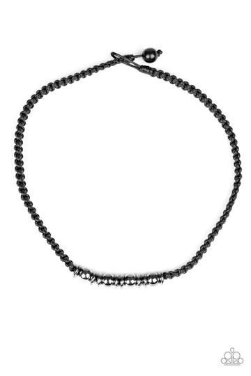 Paparazzi Metal Mechanics - Black