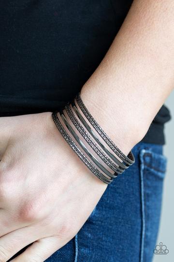 Paparazzi Stack Shack - Black