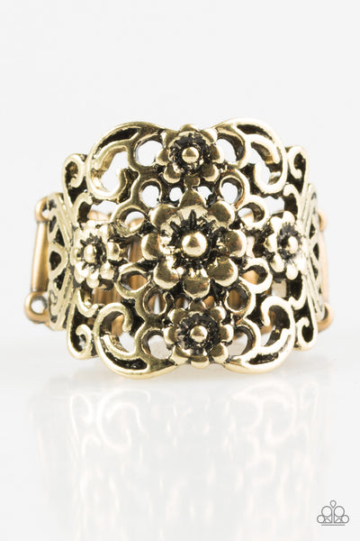 Paparazzi Divinely Daisy - Brass
