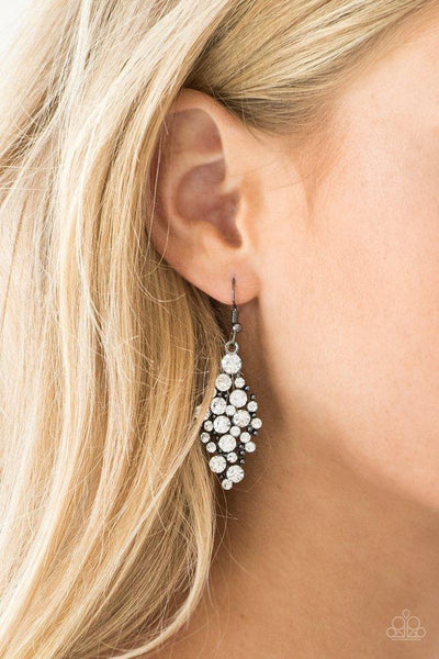 Paparazzi Cosmically Chic - Black