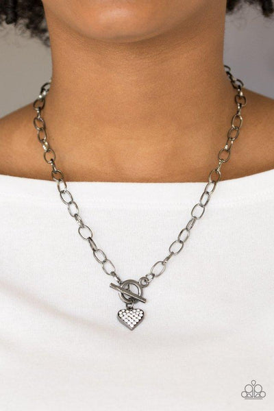 Paparazzi Harvard Hearts - Black