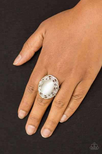 Paparazzi Moonlit Marigold - White