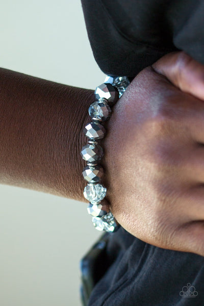 Paparazzi Beautifully Bewitching - Silver