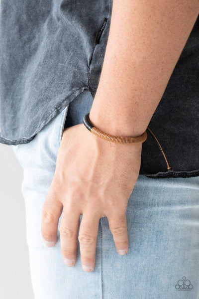Paparazzi TRACKER and Field - Black / Brown