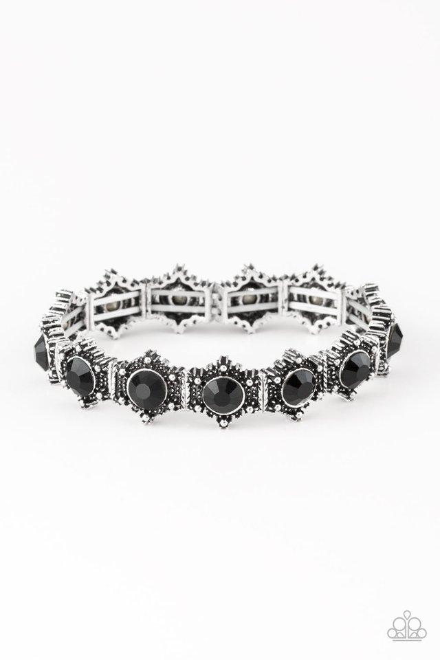 Paparazzi Strut Your Stuff - Black