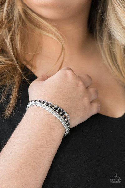 Paparazzi Ultra Modern - Black
