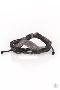 Paparazzi Total Trekker - Black