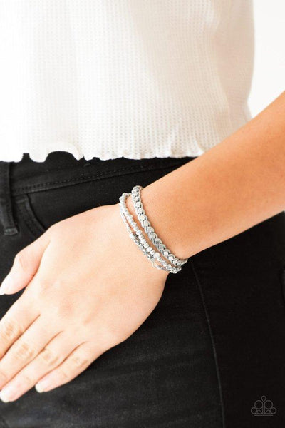 Paparazzi Ultra Modern - Silver