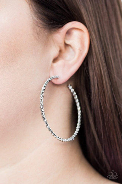 Paparazzi Keep It Chic - Silver