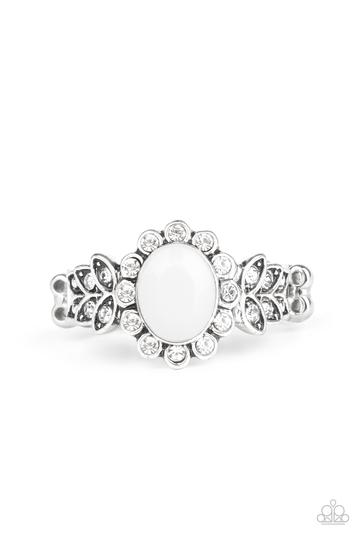 Paparazzi Glitter Garden - White Ring